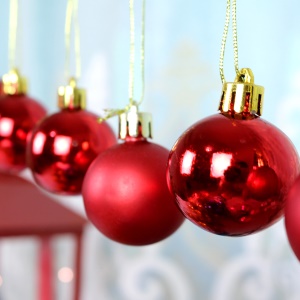 CHANGJIN ensemble de boules de Noël * 24pcs plaqué seau en plastique (sous réserve de la photo sur 1688, individuellement en rupture de stock ne sont pas disponibles)