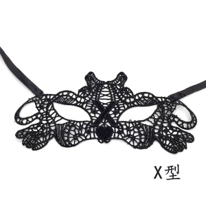 Masque de fête dentelle noir demi-visage