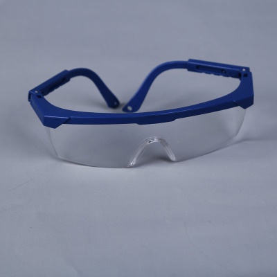 Lunettes de sécurité pour protection contre la poussière, les chocs et les éclaboussures