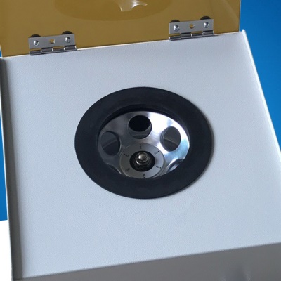 Petite centrifugeuse électrique de bureau à basse vitesse