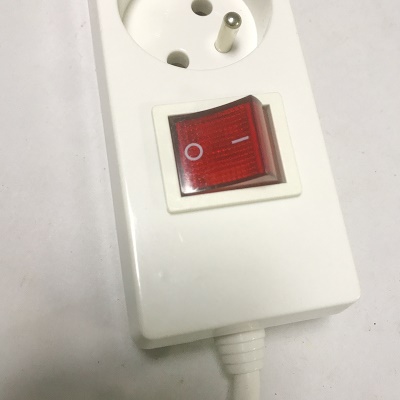 Carte enfichable standard européen avec interrupteur blanc 3 jacks