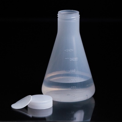 OKMEI Flacons triangulaires recouverts de plastique résistant aux acides et aux alcalis