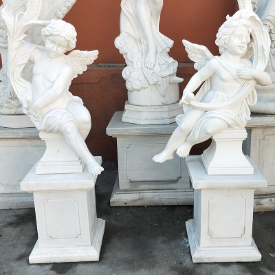 Sculpture d'ange en pierre