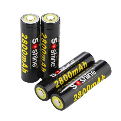 Soshine 18650 Piles battéries au lithium  2800 mA 3.7V