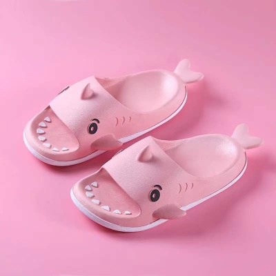 Babouches pour enfants petit requin antidérapant et résistant à l'abrasion