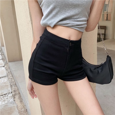Shorts en denim pour femmes taille haute avec une coupe mince et slim