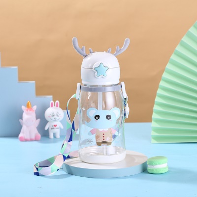 Gourde  à eau grande capacité en plastique pour enfants gobelet à pipette