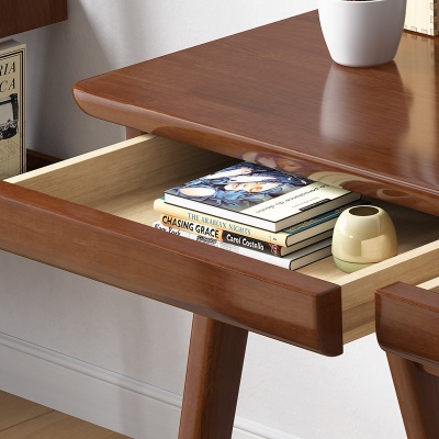 Table et chaise en bois massif