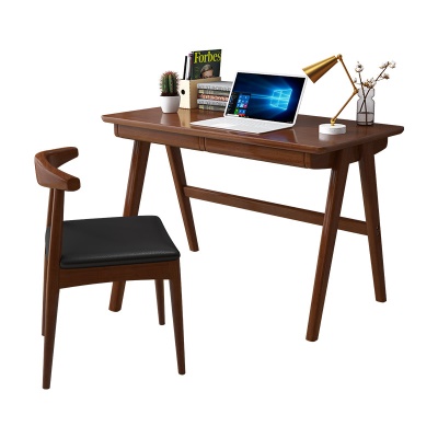 Table et chaise en bois massif