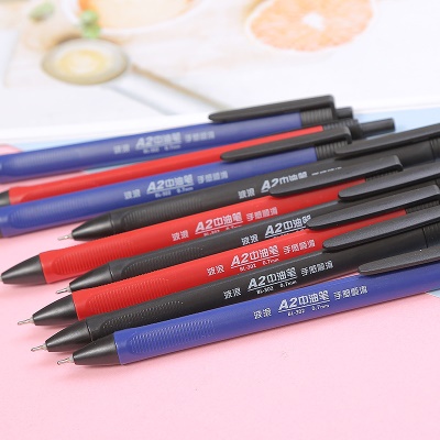 Stylo à bille automatique avec pression de 0.7 mm