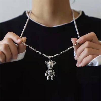 Collier chaine à motif d'ourson  pour homme