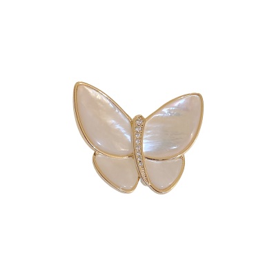 Broche de costume en forme de papillon plaqué perle