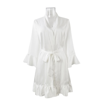Robe de nuit en cardigan de soie