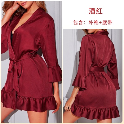 Robe de nuit en cardigan de soie