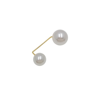 Broche de costume avec perles