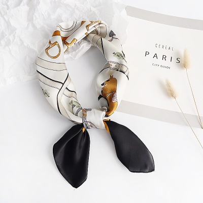 Foulard en soie légère pour femme