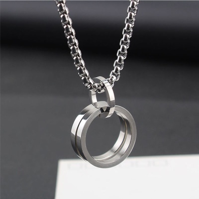 Collier pendentif en acier titane double anneau  chaine pour Hommes et femmes