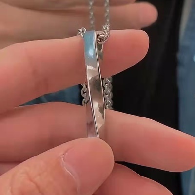 Collier Pendentif en spirale plaqué pour hommes