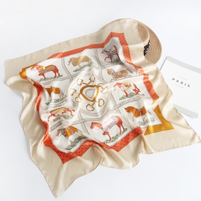 Foulard en soie légère pour femme