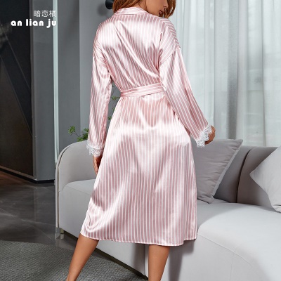 Robe de nuit longue et respirante avec cardigan en dentelle