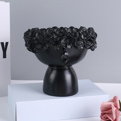 Vase artisanal en résine