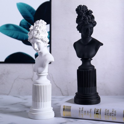 Statue de dame décoration artisanat en résine