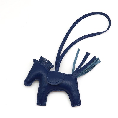 Pendentif poney fait main en cuir véritable