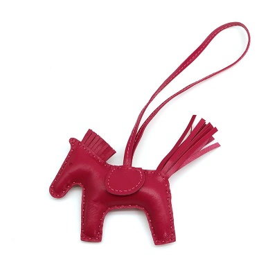 Pendentif poney fait main en cuir véritable