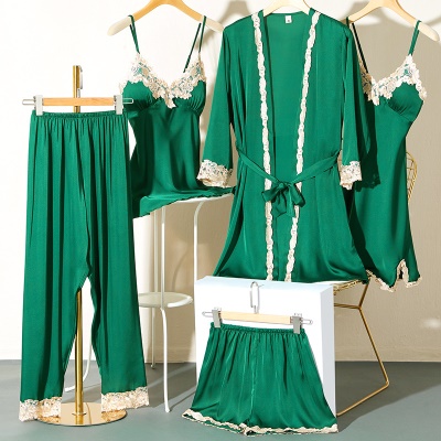 Ensemble de cinq pièces de pyjama en soie de glace