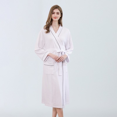 Peignoir court en coton tricoté
