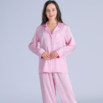 Pyjama en soie mince à manches longues