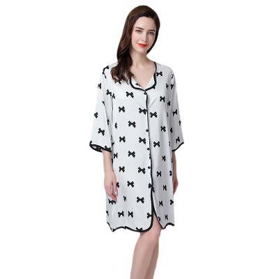 Robe de nuit épaisse en soie de mince