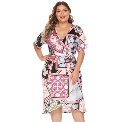 Robe à manches courtes grande taille cardigan col en V