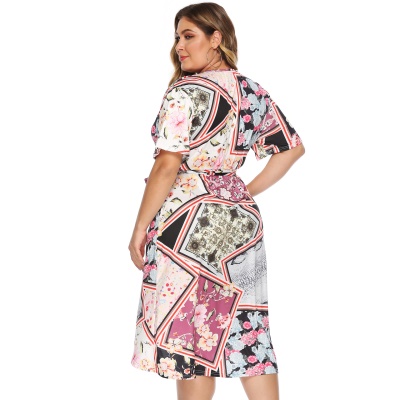 Robe à manches courtes grande taille cardigan col en V