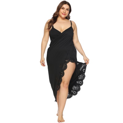 Robe femme bretelles échancrées fleurs ajourées irrégulières