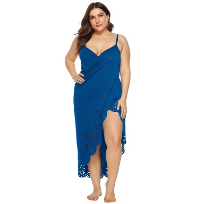Robe femme bretelles échancrées fleurs ajourées irrégulières