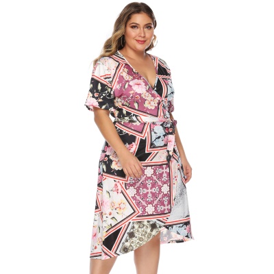 Robe à manches courtes grande taille cardigan col en V
