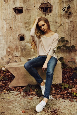T-shirt irrégulier à manches longues  pour femmes