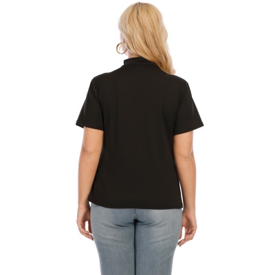 T-shirt demi-col roulé à manches courtes boutonnées