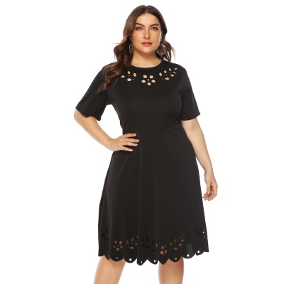 Robe pour femme  en tissu droit à la taille