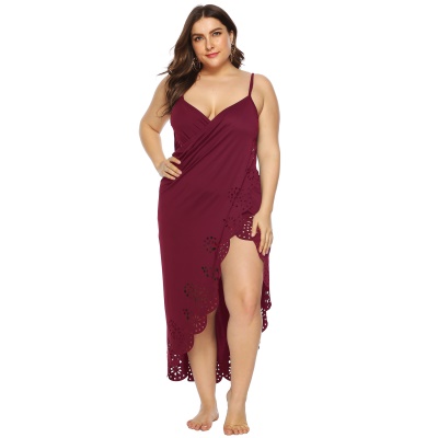 Robe femme bretelles échancrées fleurs ajourées irrégulières
