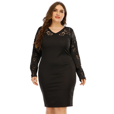 Robe à manches longues avec col en V
