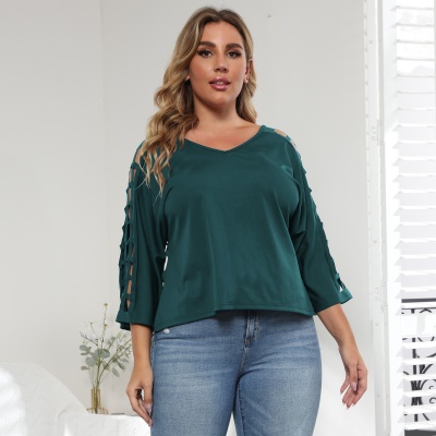 Haut femme creux fleur col V manches chauve-souris