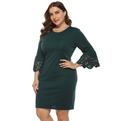 Robe pour femme ajouré fleur brûlée sept points manches couleur unie
