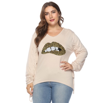 Top femme col V paillettes broderie manches réglables