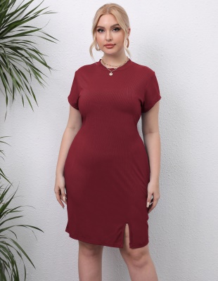 Robe à manches courtes, col rond, coupe slim