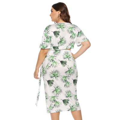 robe feuille imprimé bandoulière boutons nu ombilical