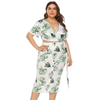 robe feuille imprimé bandoulière boutons nu ombilical