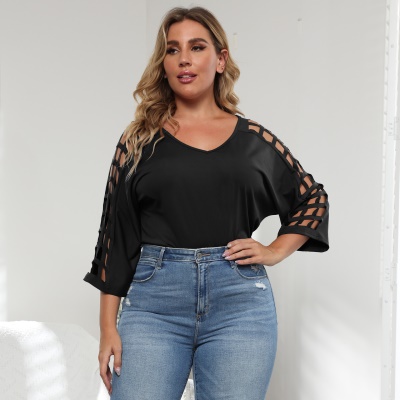 Haut femme creux fleur col V manches chauve-souris