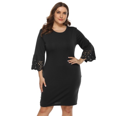 Robe pour femme ajouré fleur brûlée sept points manches couleur unie